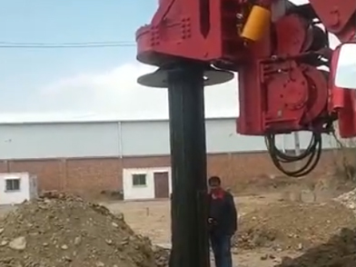 客戶工地現場打石頭